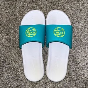 ELITE YOUTH BASKETBALL LEAGUE slides. mens size 9 1/2